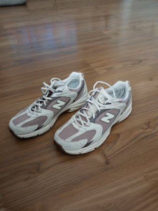 Bambas New Balance modelo 530. Talla 44