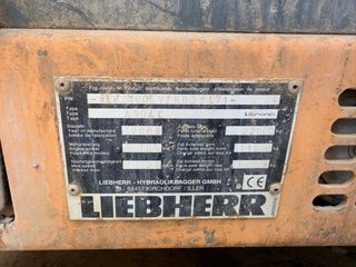 Excavadora Liebherr 904  C Ruedas