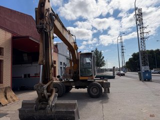 Excavadora Liebherr 904  C Ruedas