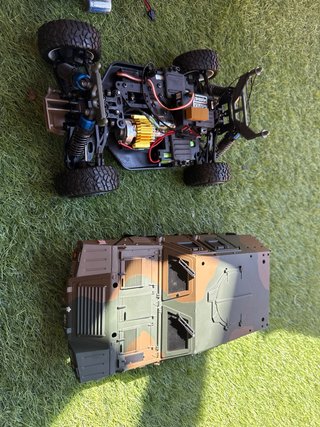 Coche RC Kyosho LAV J.G.S.D.F.