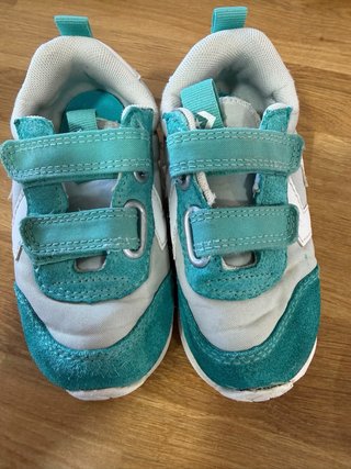 Lote Zapatillas Niña Talla 26