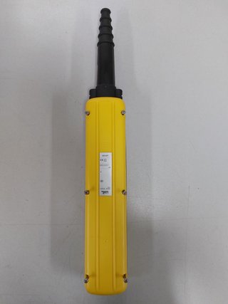 Botonera Grúa Telemecanique XACA871