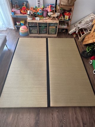 Tatamis japoneses beige y negro