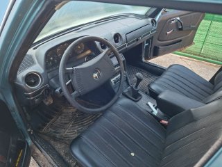 Mercedes-Benz w123 1976