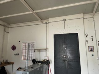 Corralón El Pocito. Con Salón, Cocina, Baño, etc.