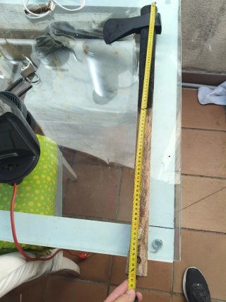 Hacha grande de madera