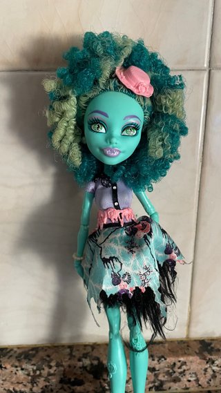 Muñeca Monster High Spectra Vondergeist