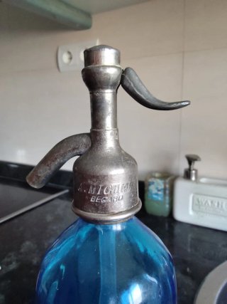 Sifón Piramidal A Michel Azul