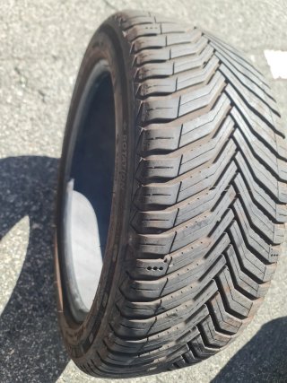 Neumático Michelin 225/45/17
