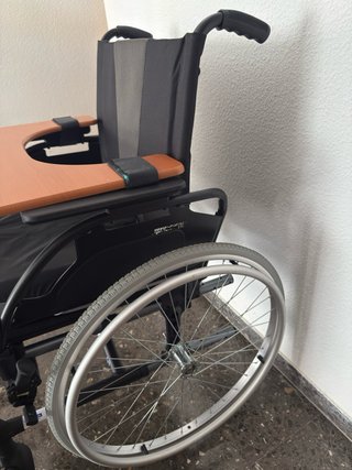 Silla de ruedas especial mas ancha que la estándar