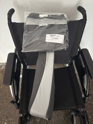 Silla de ruedas especial mas ancha que la estándar
