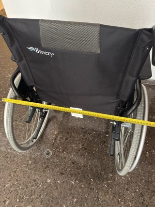Silla de ruedas especial mas ancha que la estándar