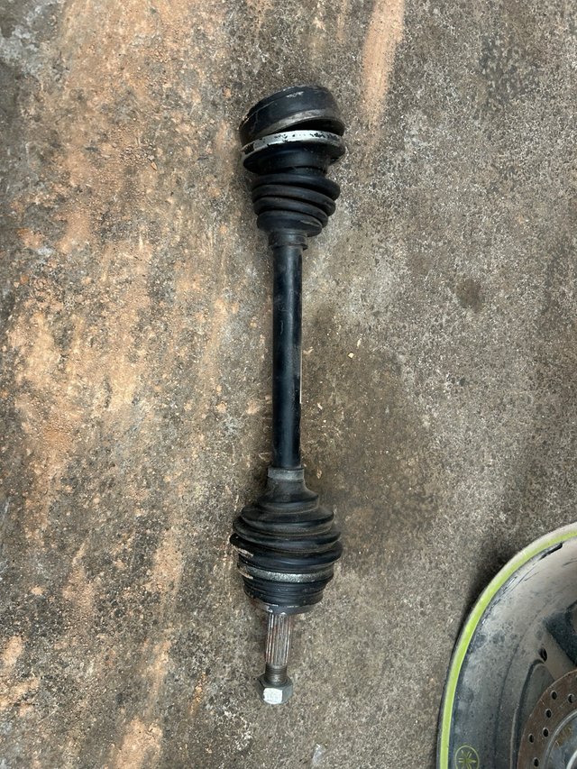 Palier transmisión VAG delantero izquierdo
