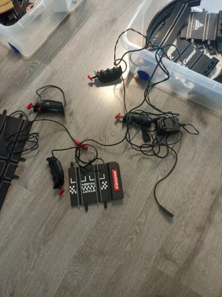 Scalextric Carrera GO