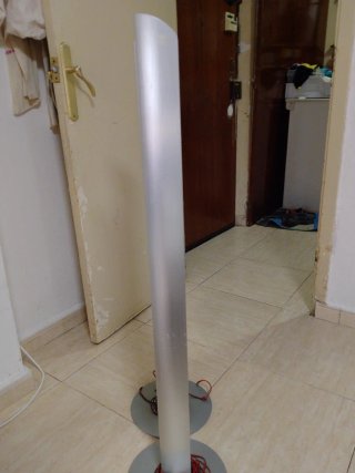 Altavoces de pie Sony negros