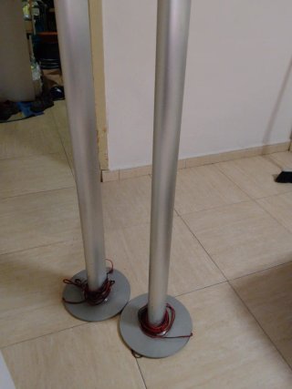 Altavoces de pie Sony negros