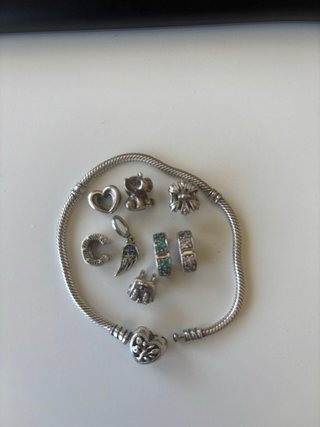 Pulsera Pandora 19 cm con ocho charms