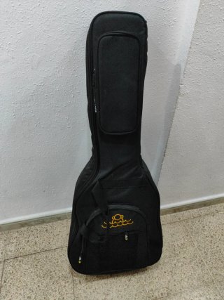 Guitarra Fender CD-60 Dreadnought + Funda Loop