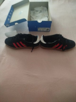 ADIDAS GAZELLE INDOOR 41 1/3 · NUEVAS ·