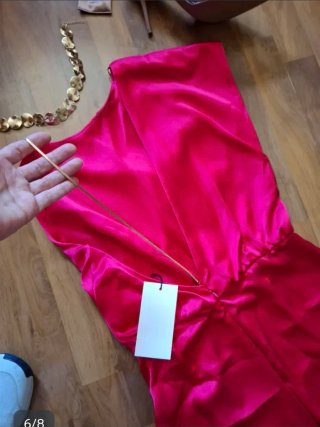 Mono Zara Satén Rojo Talla M