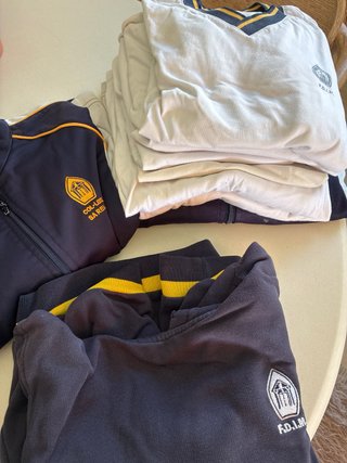 Uniformes Sa Real