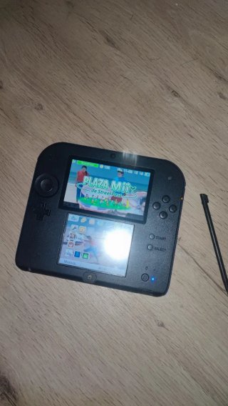 Nintendo 2DS Negra con Lápiz