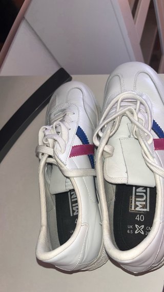 Zapatillas Munich Blancas y Rosas