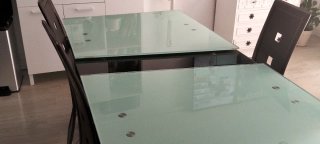 Regalo sillas al comprar.Mesa  comedor extensible