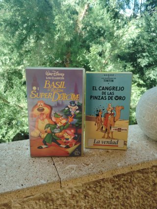 2 VHS Disney y Tintín