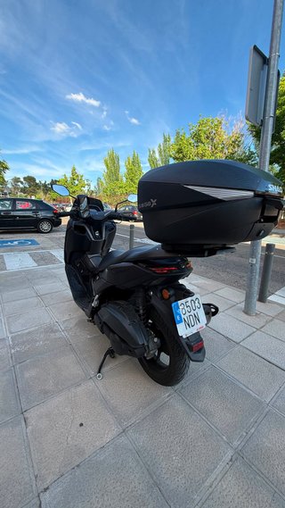 Yamaha NMAX 125 Scooter Negro/Gris