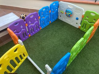 Parque infantil con juegos