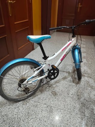 Bicicleta infantil niña