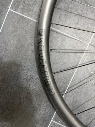 Rueda Delantera Bontrager Kovee Pro 30