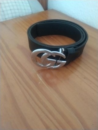 Cinturón Gucci GG Negro