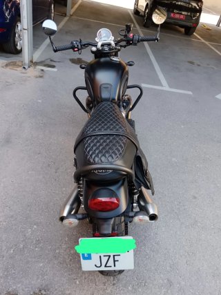 Triumph Street Twin 900cc
