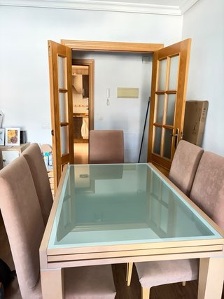 Mesa Comedor Cristal y 6 Sillas Marrón