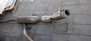 Solo silencioso Toyota Auris Híbrido E150 2011