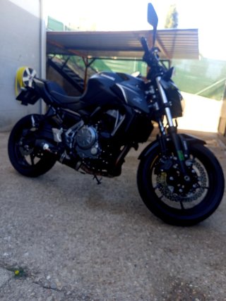 Kawasaki Z650 Negra, limitada papeles A2