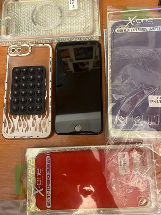 iPhone 8 Plus Negro + Accesorios