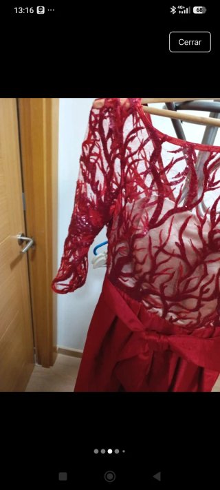 Vestido de ceremonia rojo burdeos