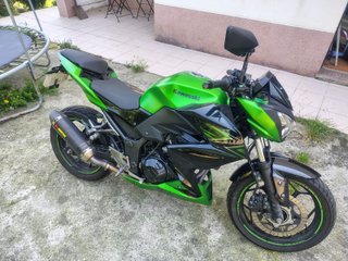 Kawasaki Z300 2017 Akrapovic Carbono