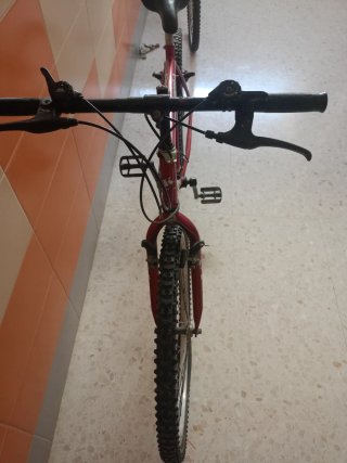 Bicicleta Shimano Radikal Roja