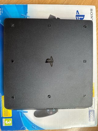 PS4 Slim 500GB Negra