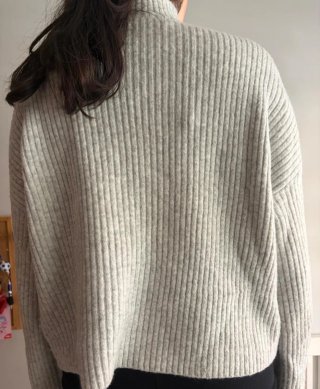 Jersey gris cuello alto mujer talla única