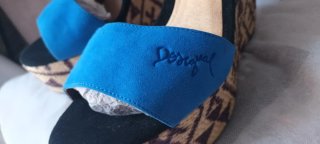 Sandalias Desigual Cuña Azul y Beige