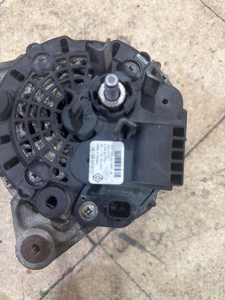 Alternador Dacia 231001910R 2019