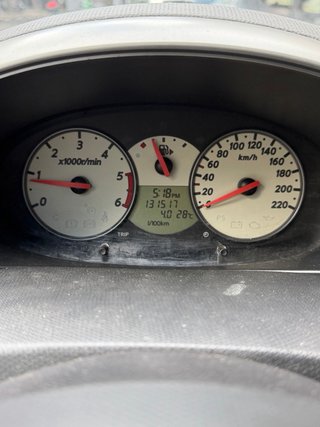 Nissan Micra 2009 131.000 km garantia