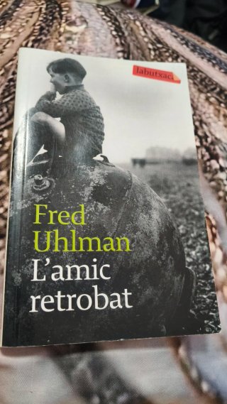 Libro L'amic retrobat en catalán