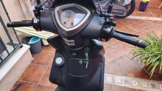 Kymco Agility City 125 Scooter Marrón/Gris