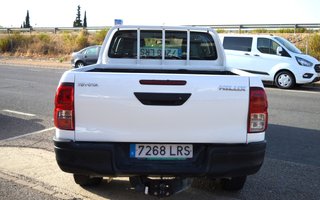 TOYOTA Hilux 2.4 D4D Cabina Doble GX